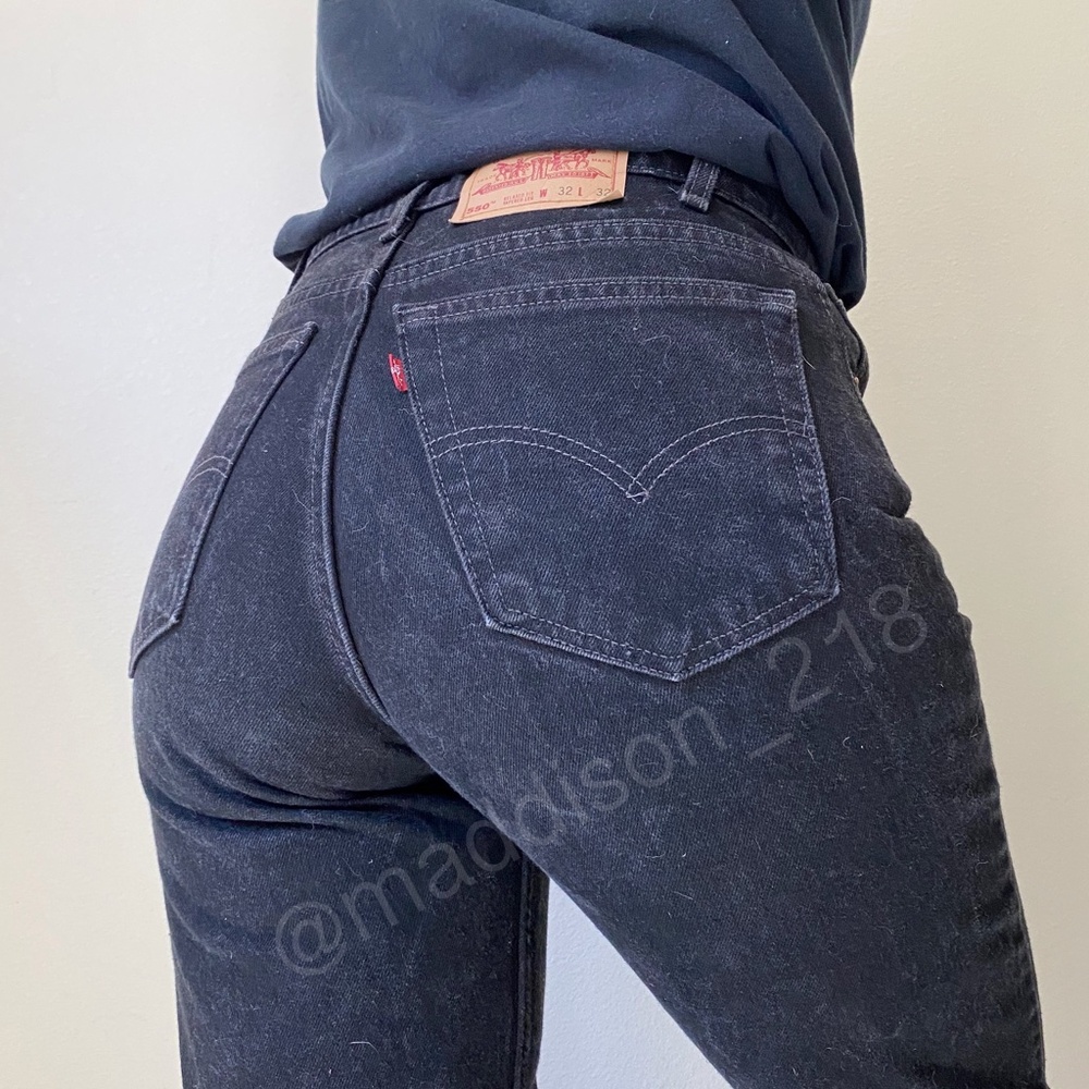 Vintage Levi’s 550 ‘94 Black Jeans High Waisted Relaxed Fit Tapered Leg 32”